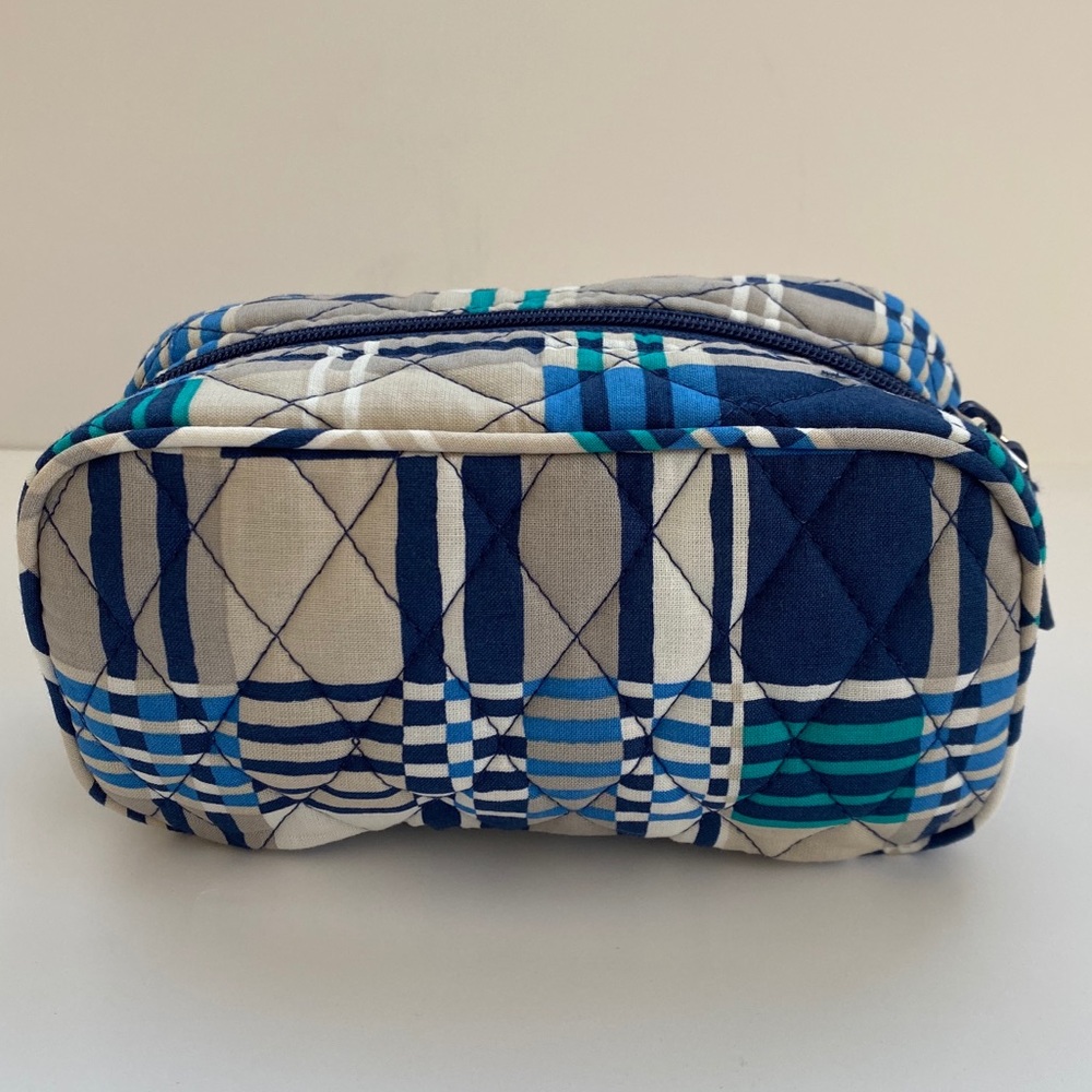 Vera Bradley cosmetic case NWOT